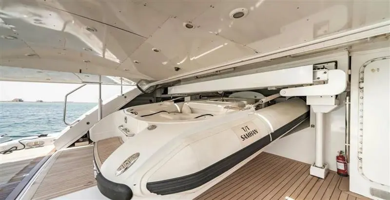 2007 Mangusta 165