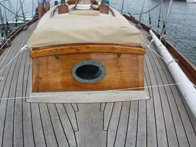 Buchanan Sloop