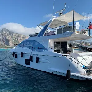 2019 Azimut 50 Flybridge