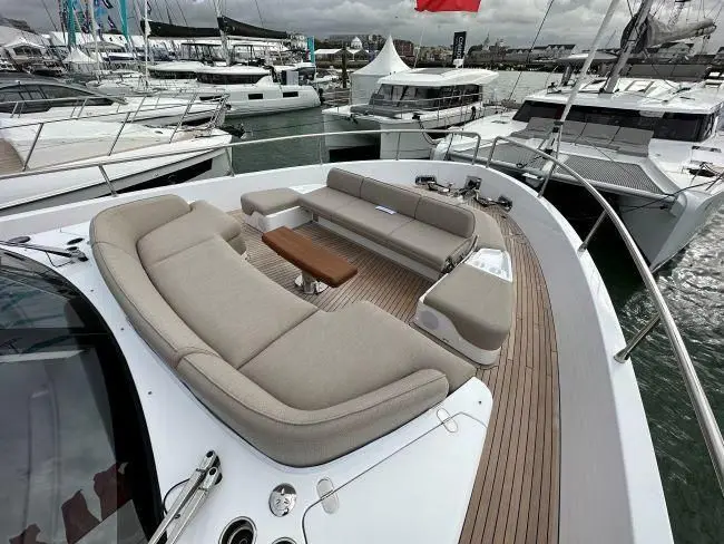 2024 Azimut magellano 60