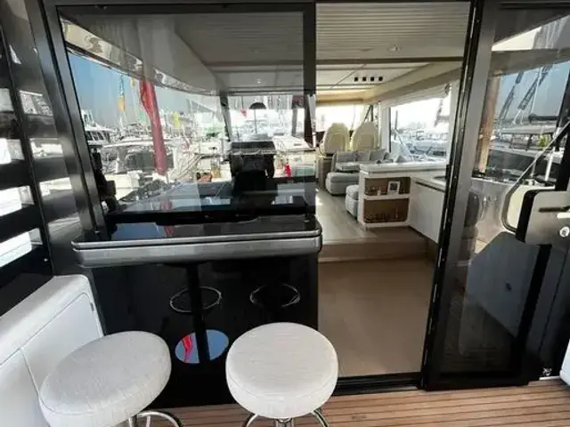 Azimut Magellano 60