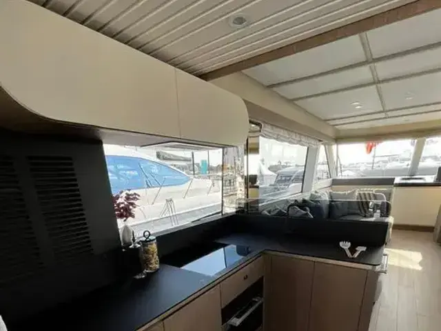 Azimut Magellano 60