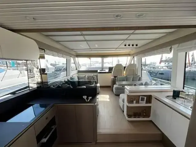 Azimut Magellano 60