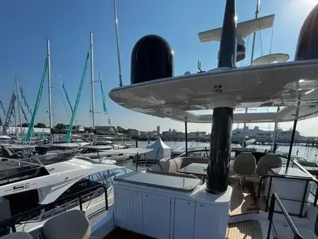 Azimut Magellano 60