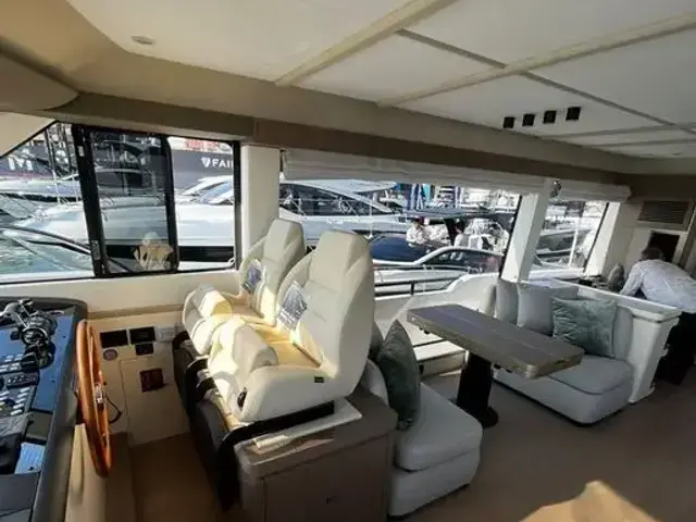 Azimut Magellano 60