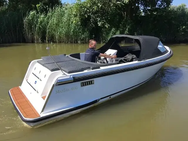 Maxima boats 600