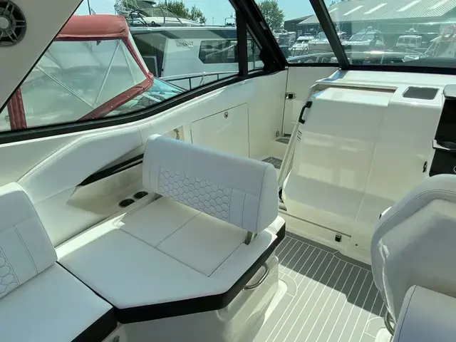 Sea Ray 320 Sundancer