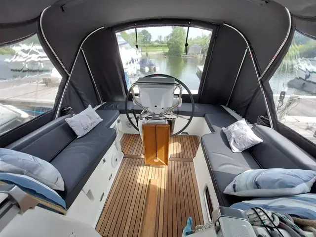 Beneteau Oceanis 34