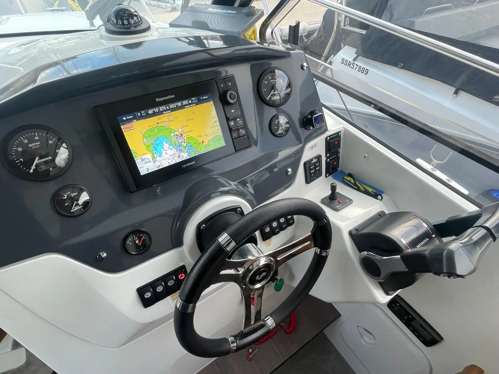 2016 Beneteau antares 8.8