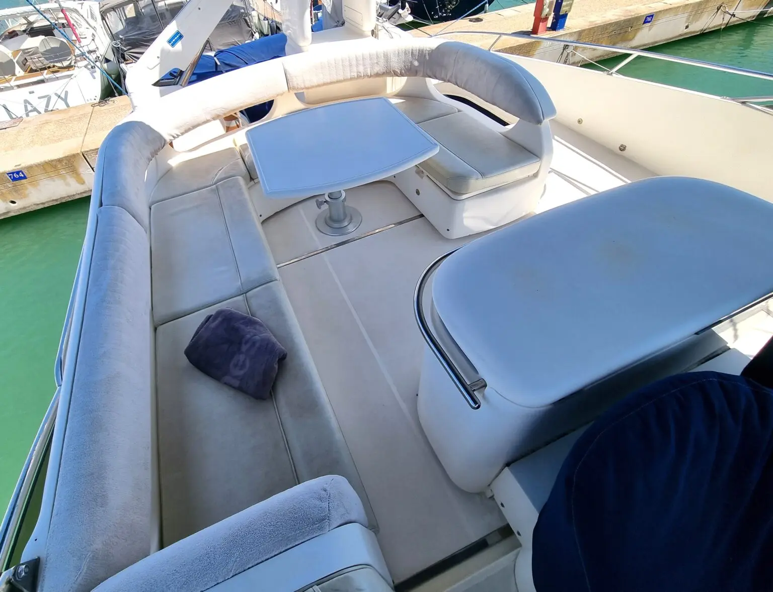 2001 Princess 20m