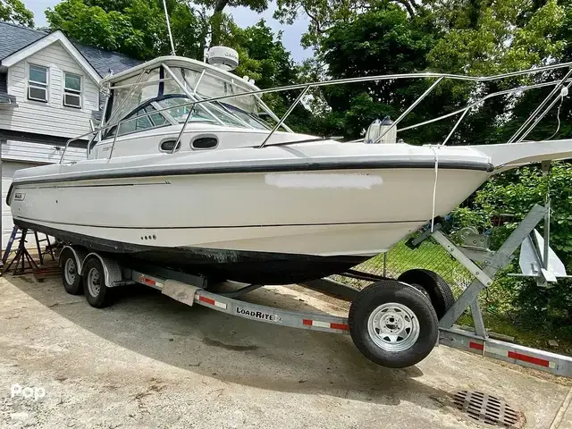 Boston Whaler 28 Conquest