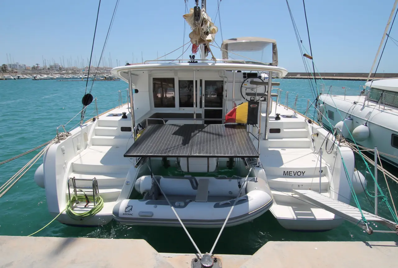 2013 Lagoon 39 owners version