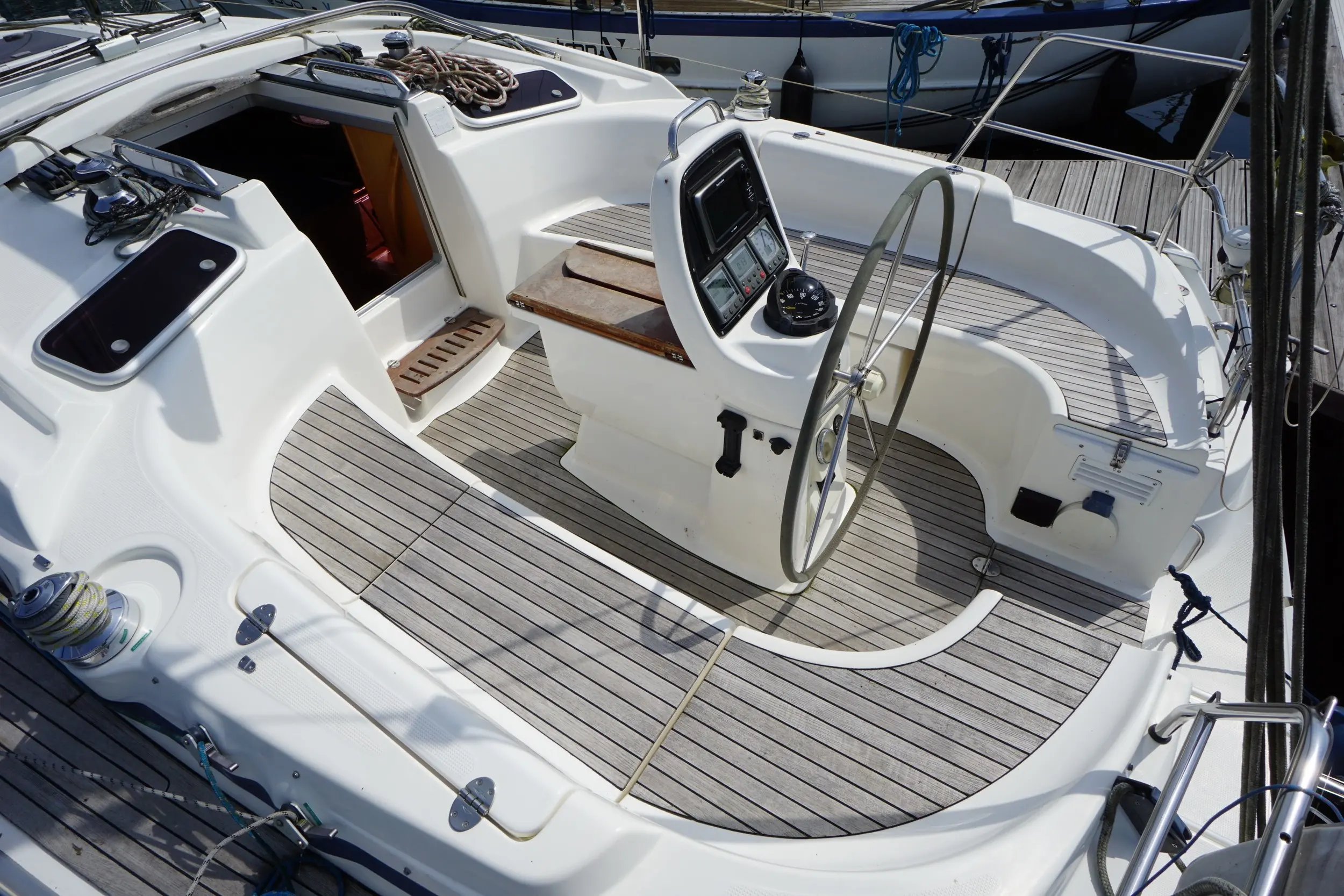 2006 Bavaria 37-3 cruiser