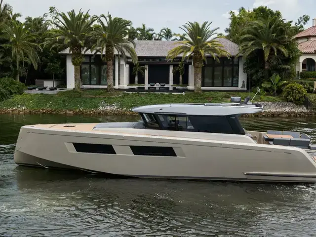 Pardo 52 Gt