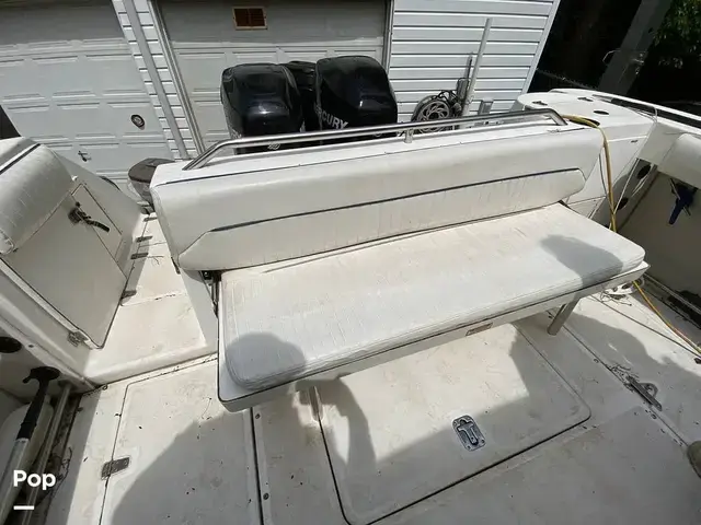 Boston Whaler 28 Conquest