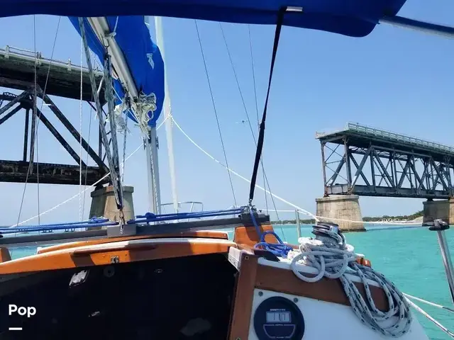 Catalina 27