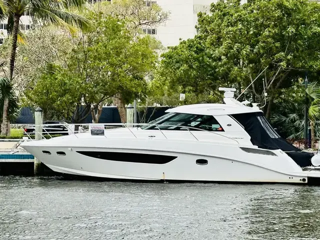 Sea Ray 450 Sundancer