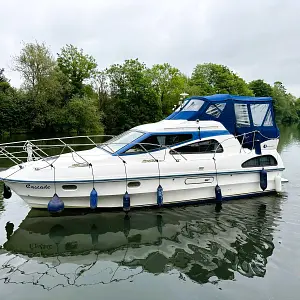 1999 Birchwood Boats Crusader 310