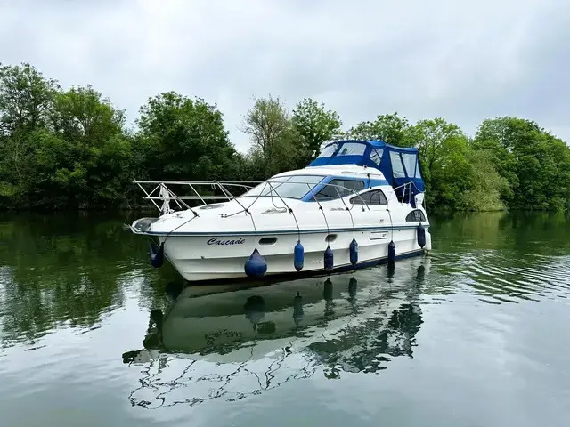 Birchwood Boats Crusader 310