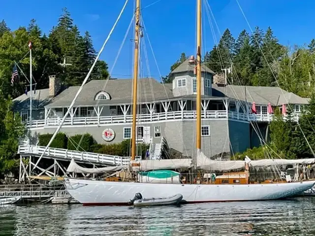 Gannon & Benjamin 75' Schooner