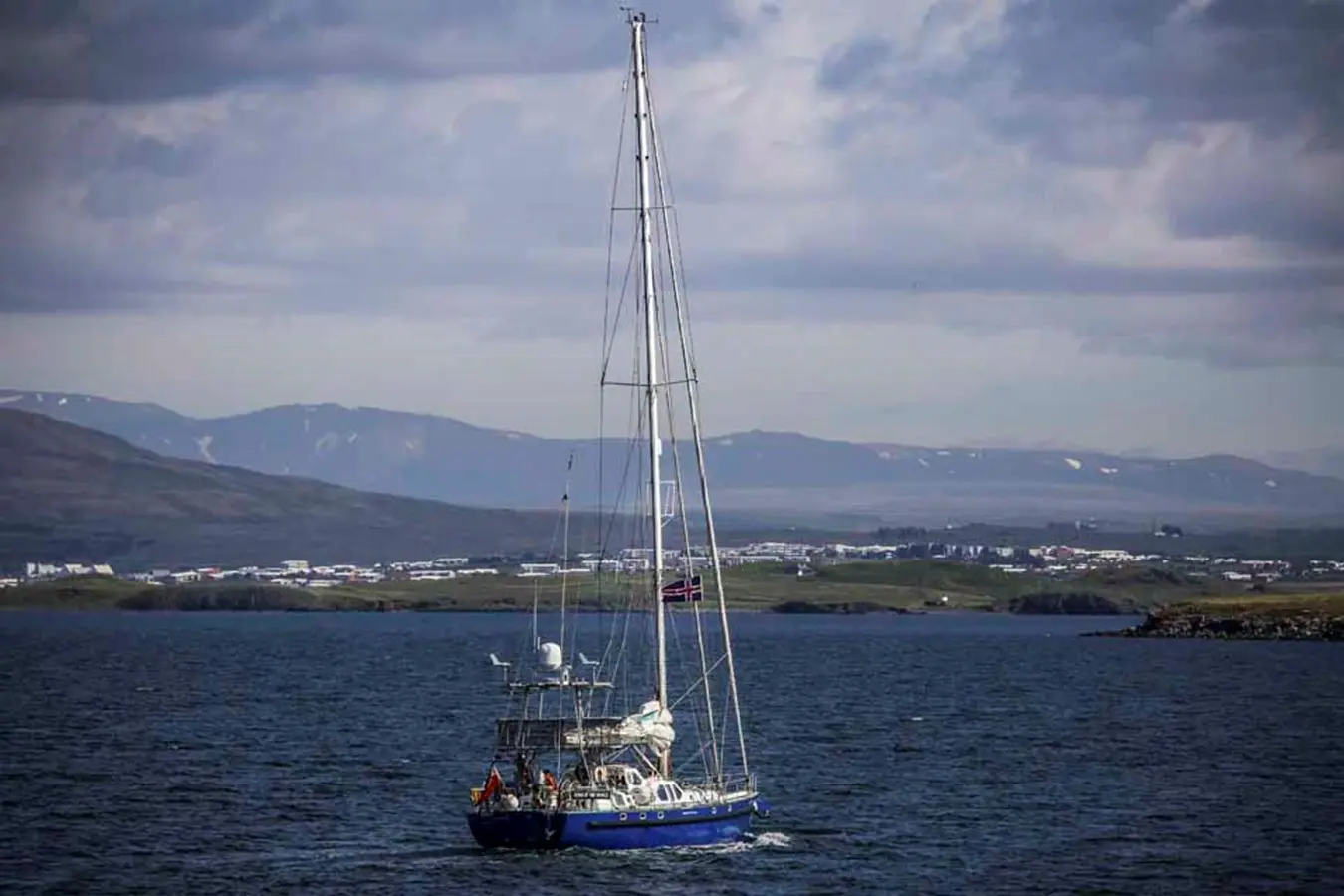 2004 Custom simon rogers cutter rigged one design