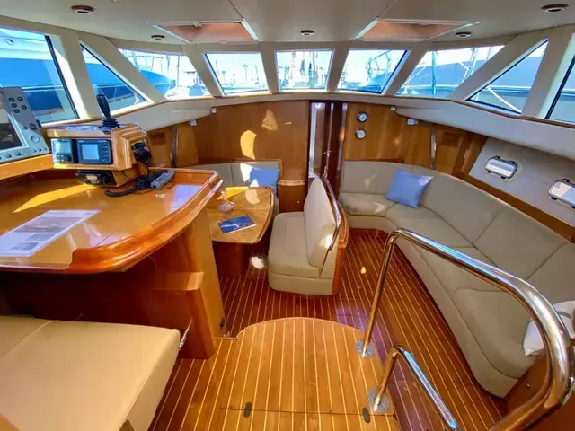 WEST CUSTOM MARINE Mystic 55