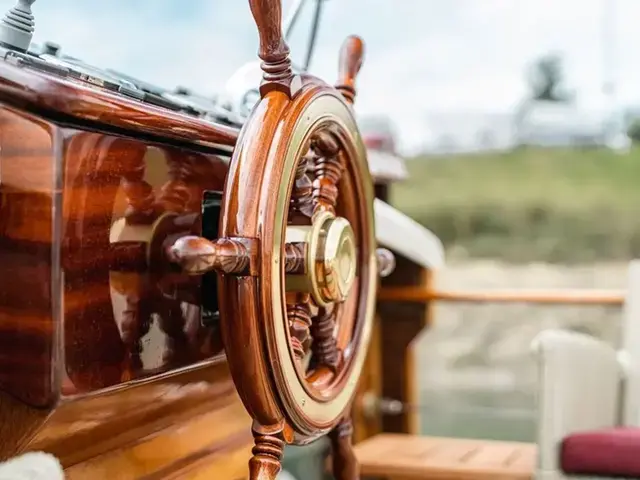 Custom Penn-Jersey Commuter Motor Yacht