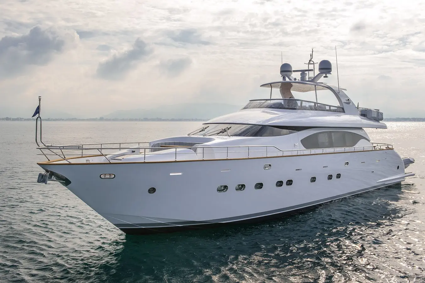 2015 Maiora 84 motor yacht