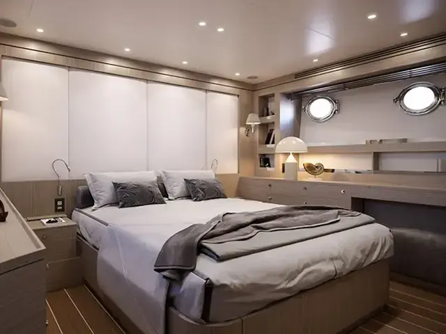 Benetti 26D