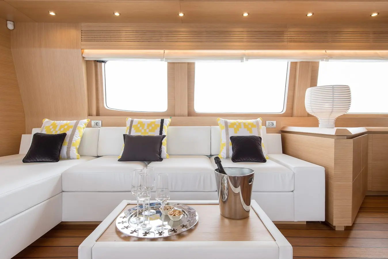 2015 Maiora 84 motor yacht