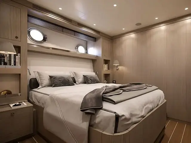 Benetti 26D