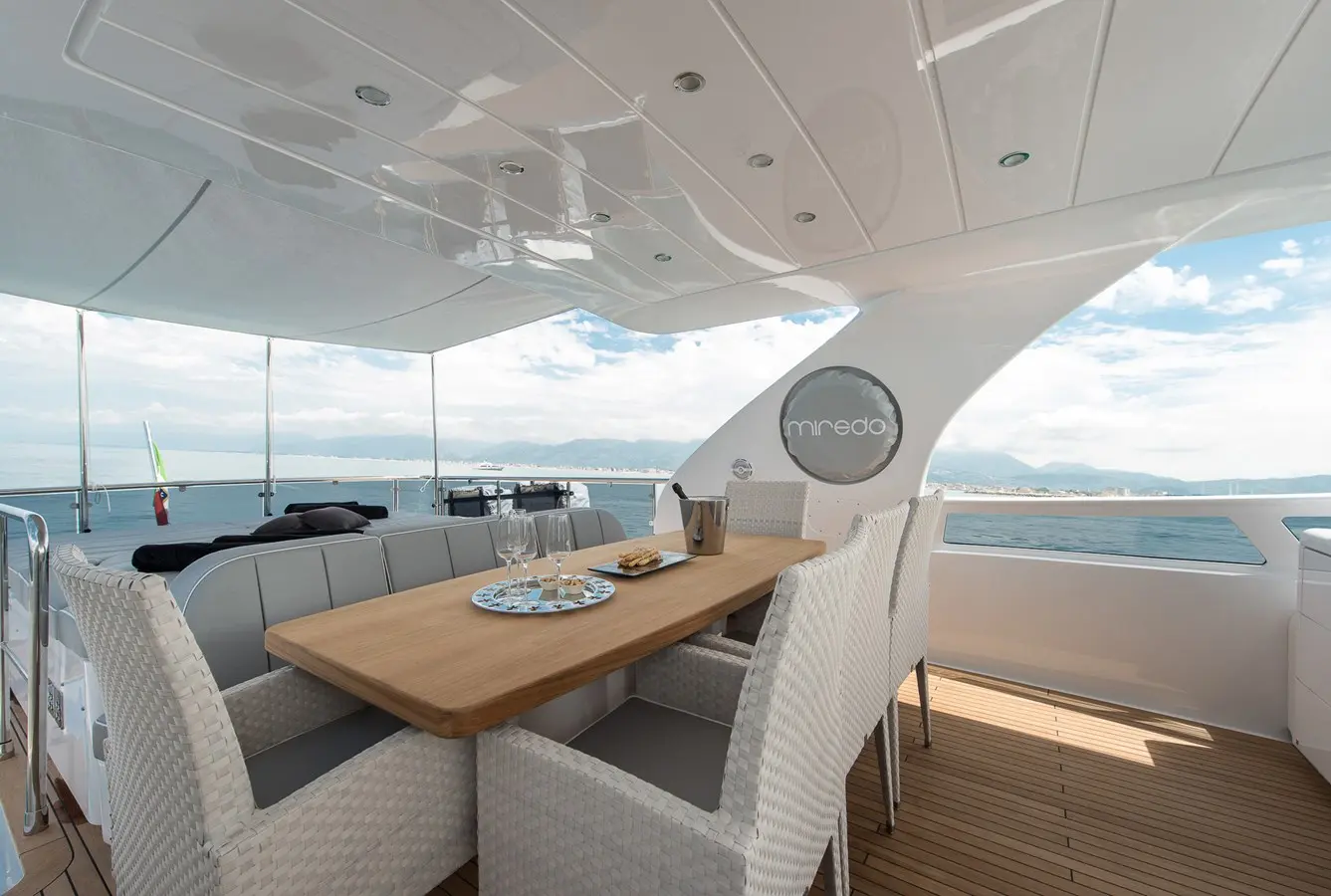 2015 Maiora 84 motor yacht