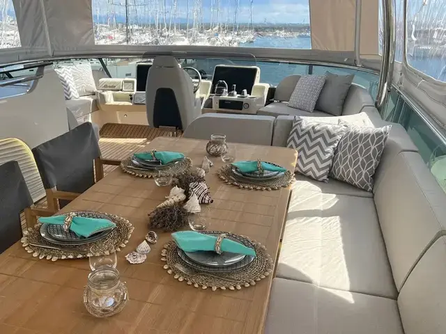 Absolute Navetta 68