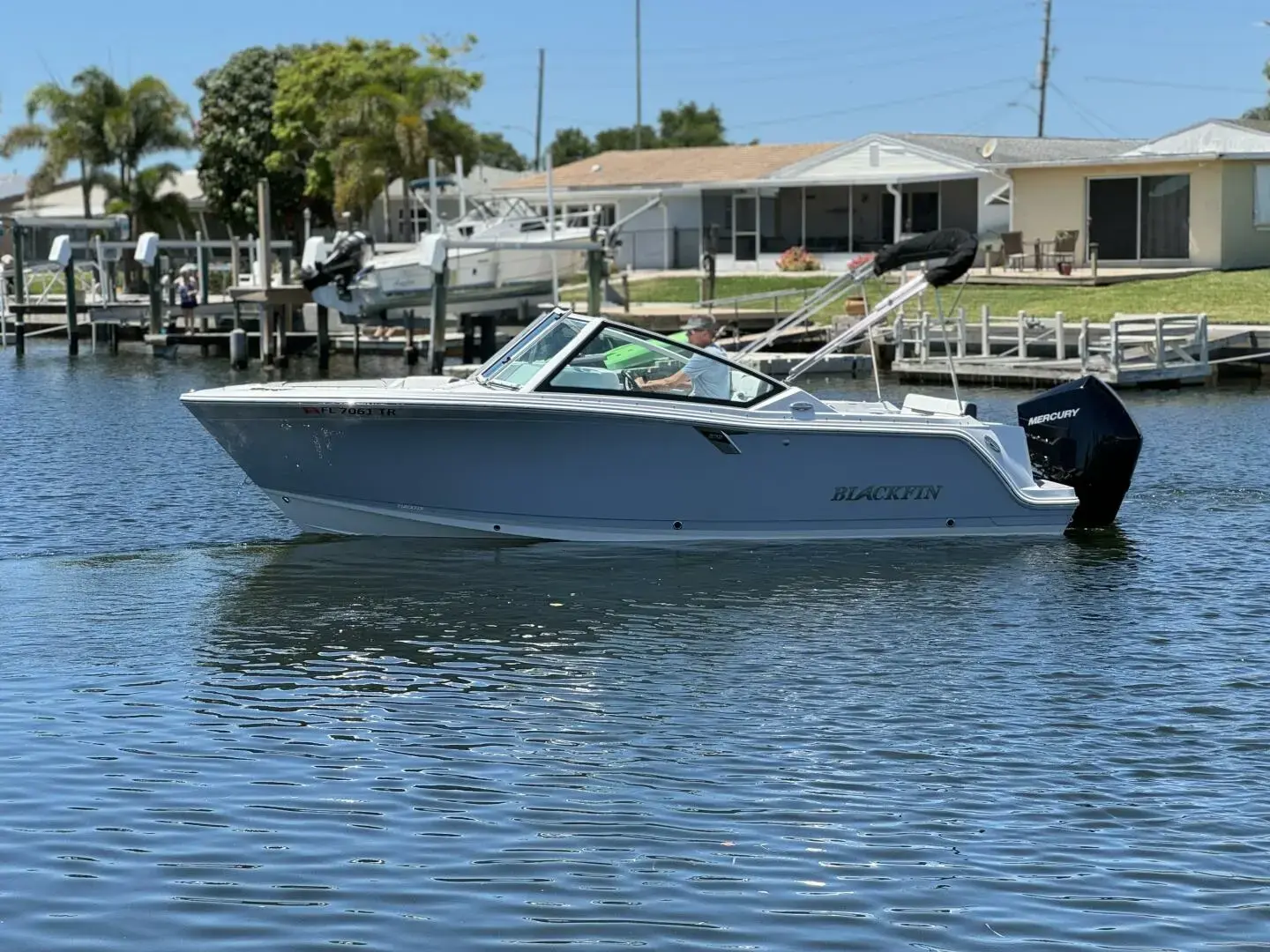 2022 Blackfin 232 dc