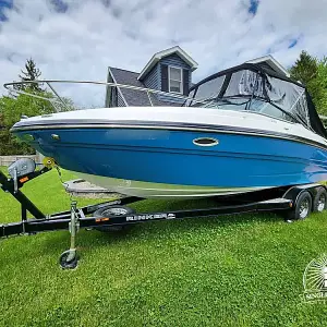 2014 Rinker Captiva 236 CC