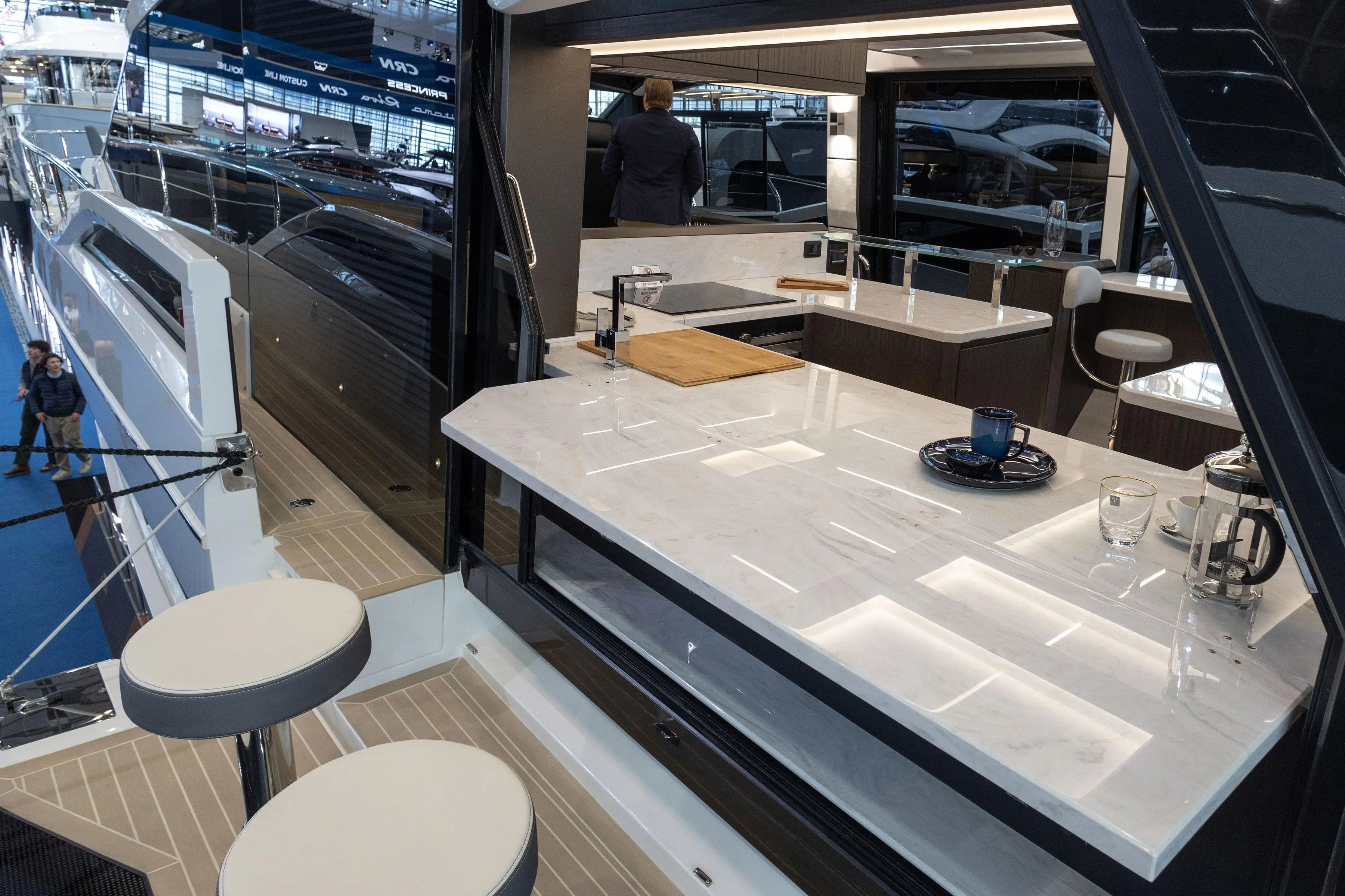 2023 Galeon 640 fly