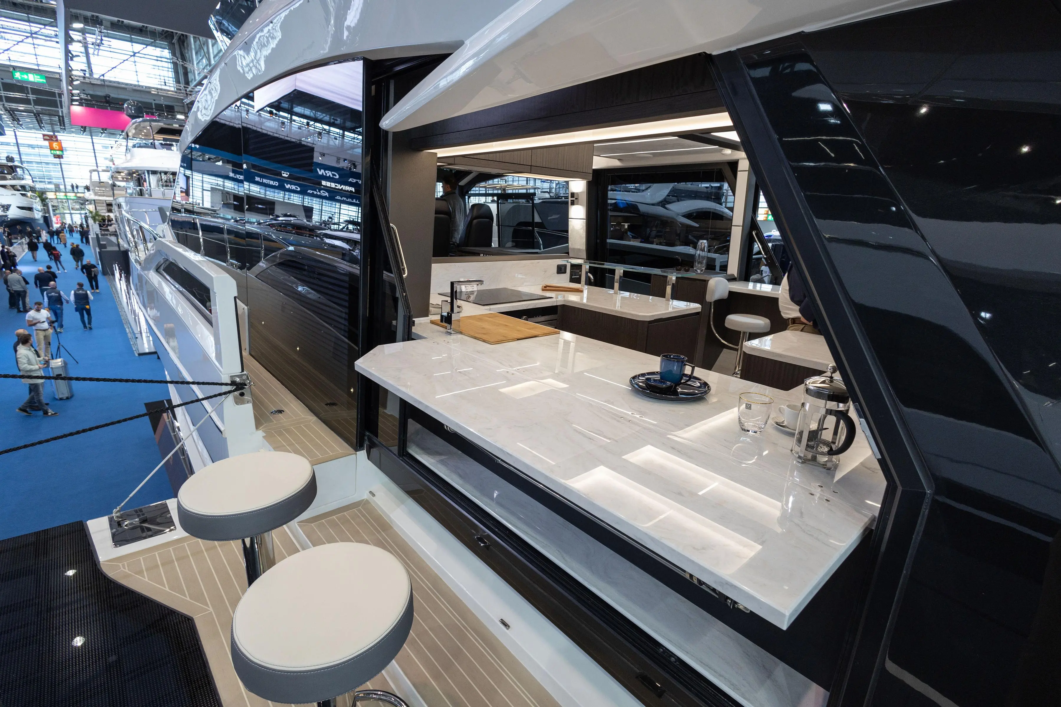 2023 Galeon 640 fly