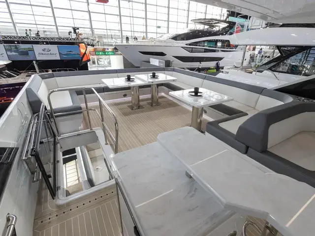 Galeon 640 Fly