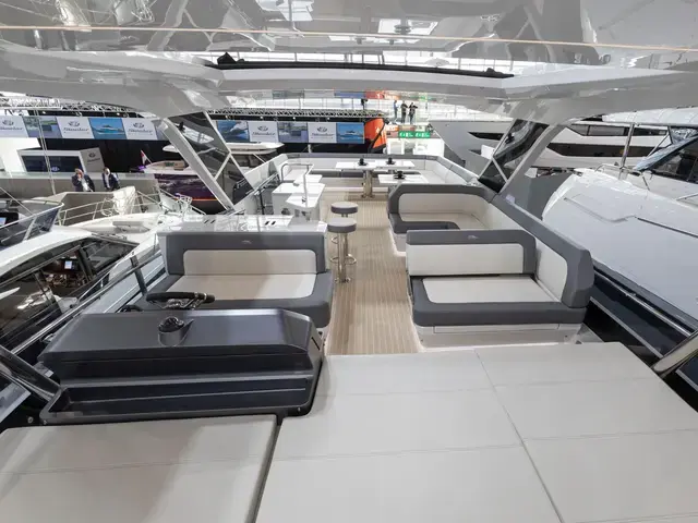 Galeon 640 Fly