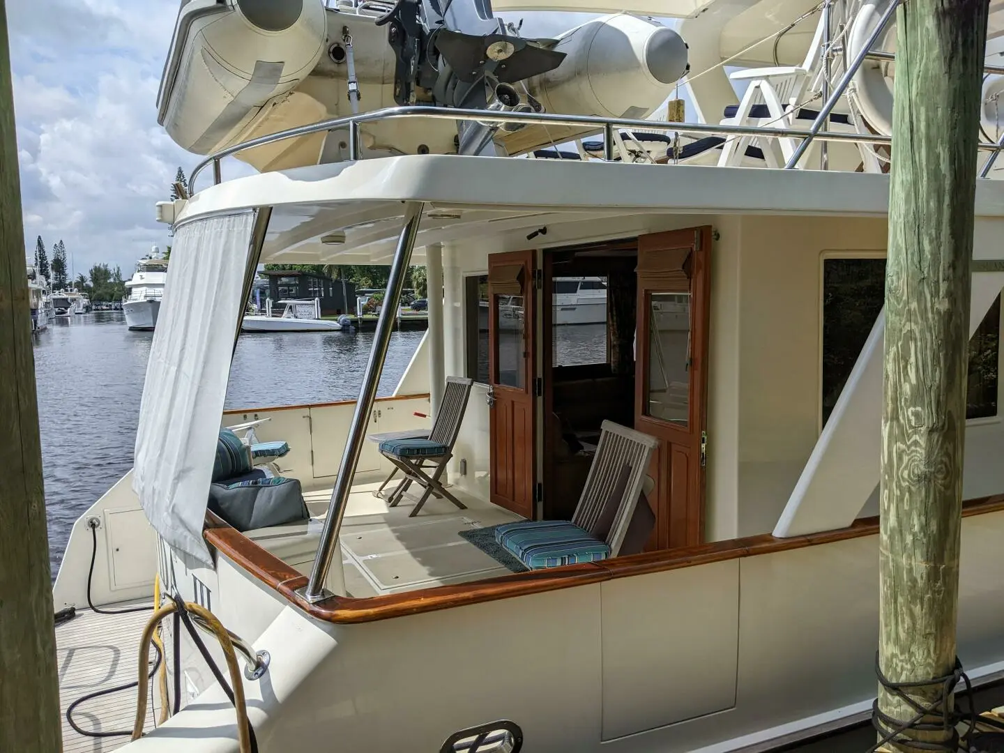 1999 Grand 60 pilothouse