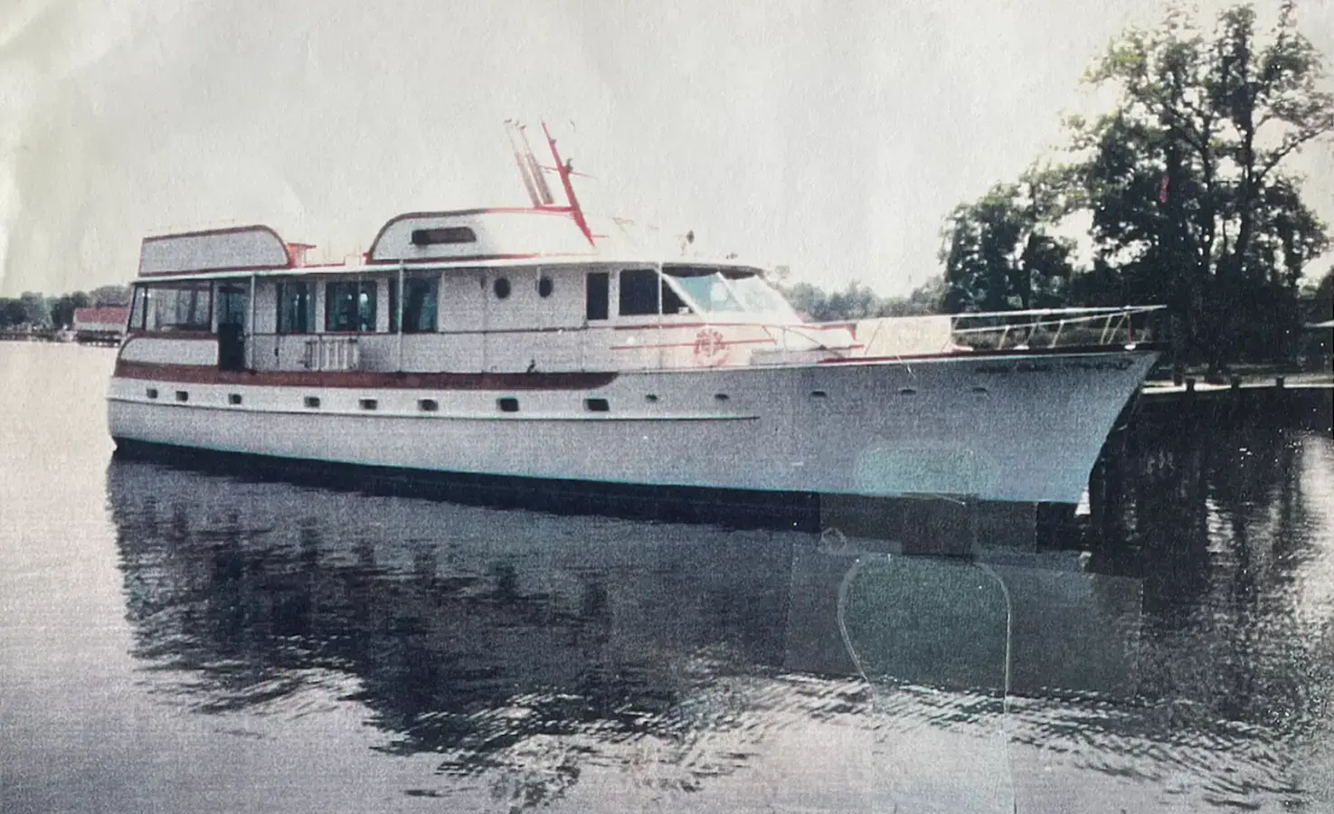 1964 American 75 motor yacht