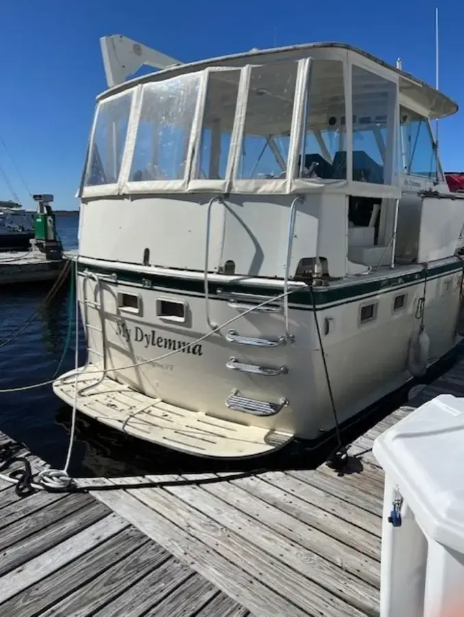 1971 Hatteras double cabin motor yacht