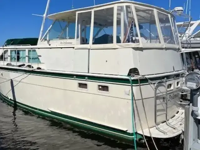 Hatteras Double Cabin Motor Yacht