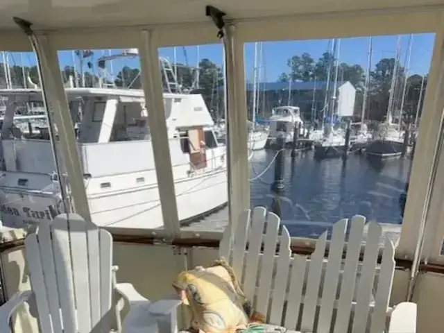 Hatteras Double Cabin Motor Yacht