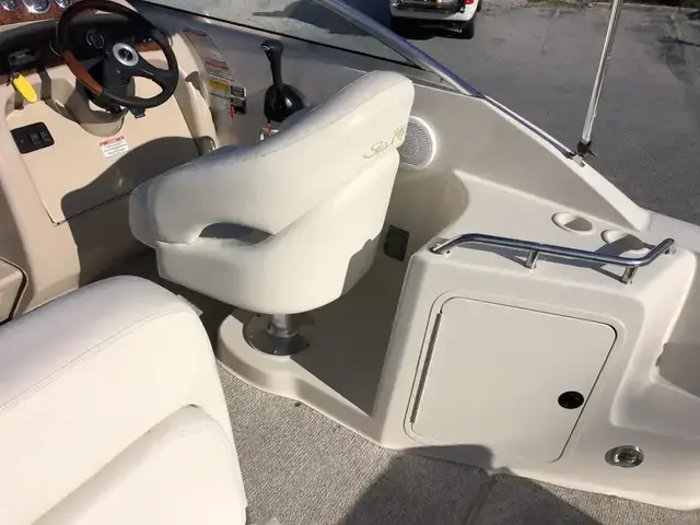 Sea Ray 240 Sundancer