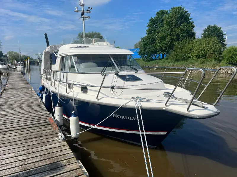 2005 Volvo Penta nimbus 340 commander