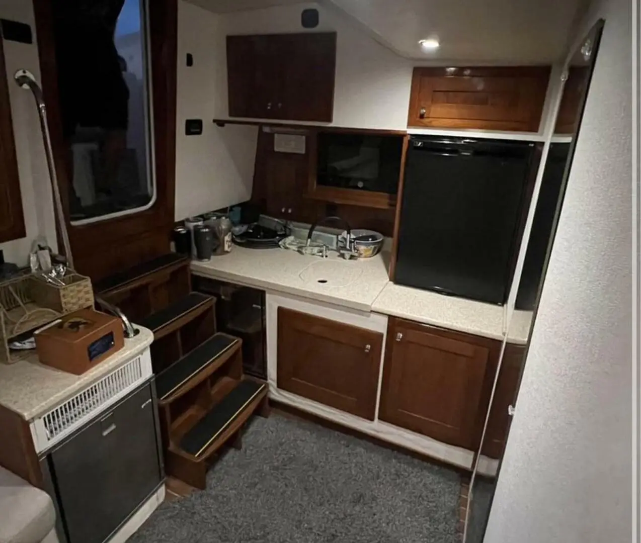 2001 Albemarle 410 express fisherman