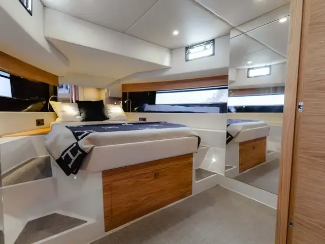 De Antonio Yachts D50