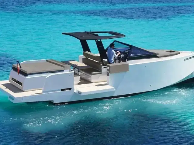 De Antonio Yachts D42