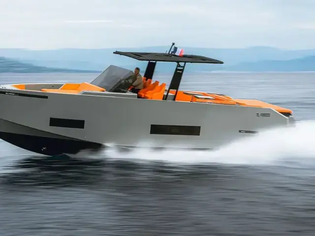 De Antonio Yachts D42